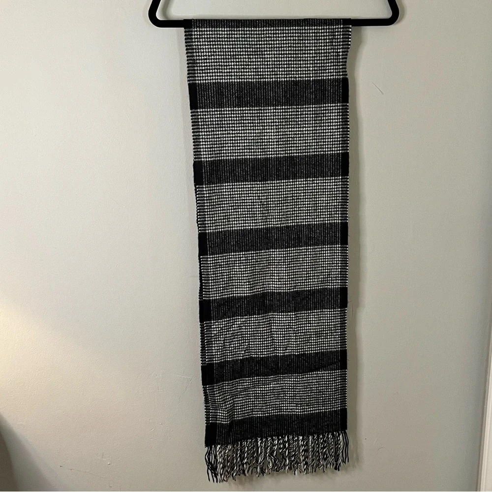N/A scarf beautiful perfect